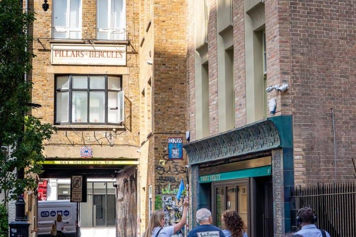 London: Private Beatles Tour – Abbey Road & Filming Locations