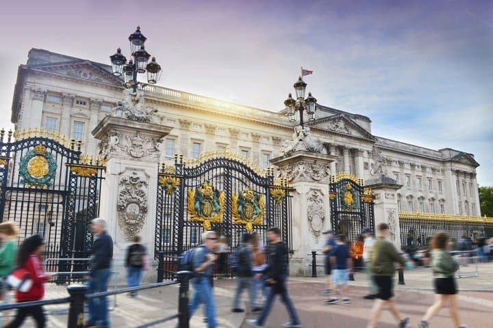 London Science Museum Timed Entry and Audio Tour with City Walk