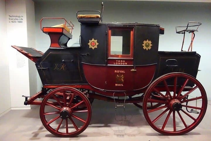 London Science Museum Timed Entry and Audio Tour with City Walk