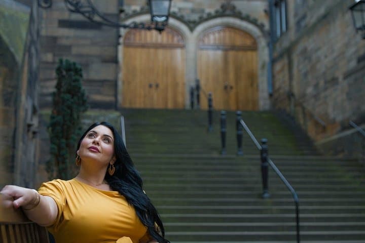 Private Edinburgh Photoshoot with a Local Photographer