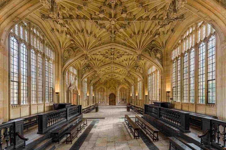 Spanish Private Tour of Oxford