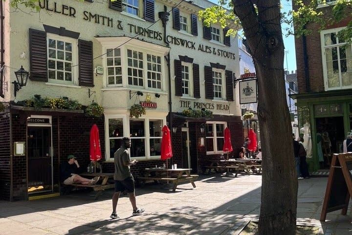 Improbable Richmond Royals Rebels and Rockstars London Walk