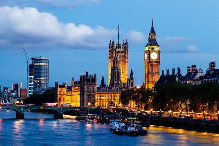 London Airports (Heathrow& Gatwick) Private Transfer Service