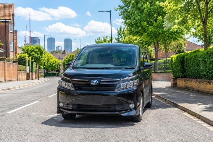 London: Private Transfer Southampton Port & Heathrow Airport/City