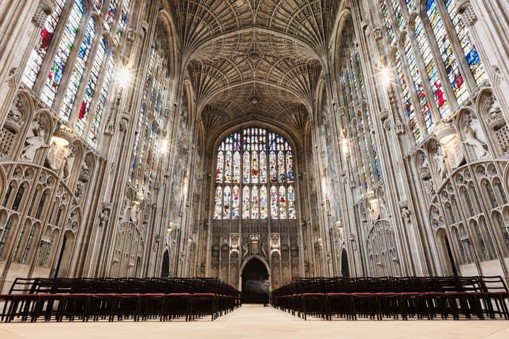 Private | Cambridge Tour by Alumni™ & Punt + optional King's