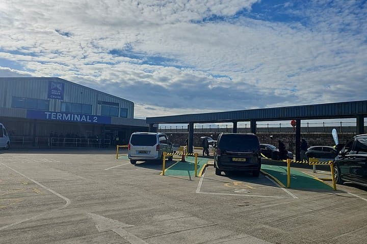 Chauffeur Transfer: Dover Cruise Port to/from Heathrow Airport