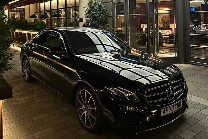 Luxury Private Chauffeur to Harry Potter Studio Tour (6 hours)