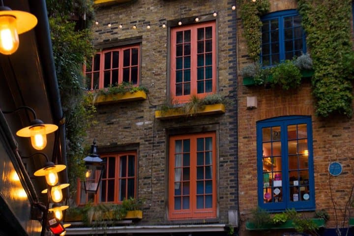 Mission Seven Dials Outdoor Escape Adventure in London