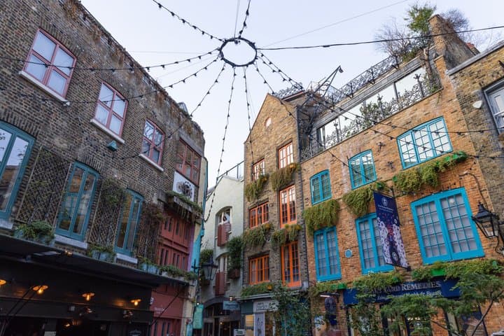 Mission Seven Dials Outdoor Escape Adventure in London