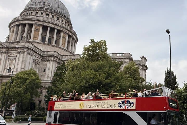 London Open Top Sightseeing Bus Tour with Live Guide