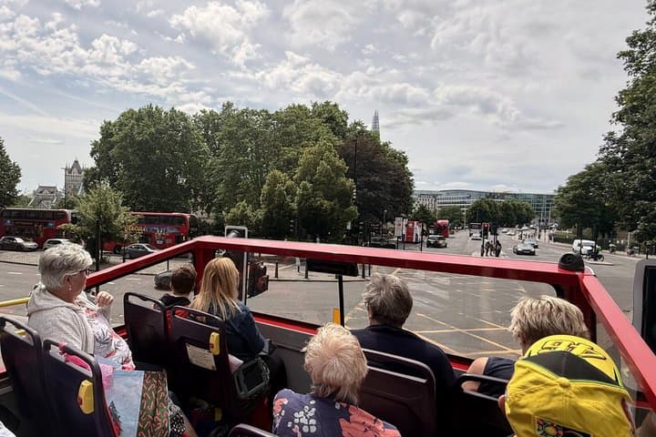 London Open Top Sightseeing Bus Tour with Live Guide