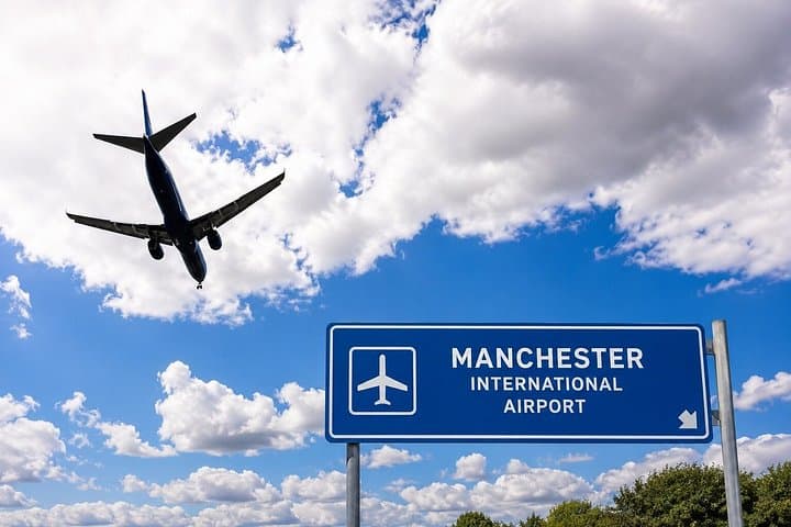 Manchester Private Airport Transfer to or from Manchester City