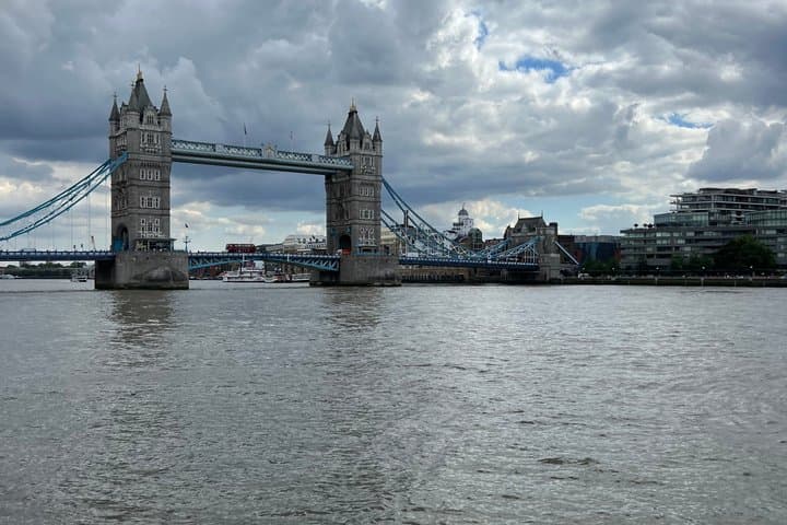 Blue badge tour guide tour , London and rest of UK