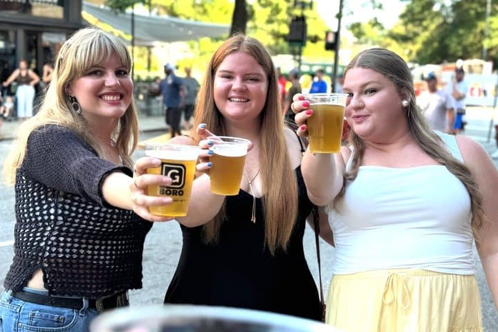 London: Iconic Greenwich Historic Pub Tour