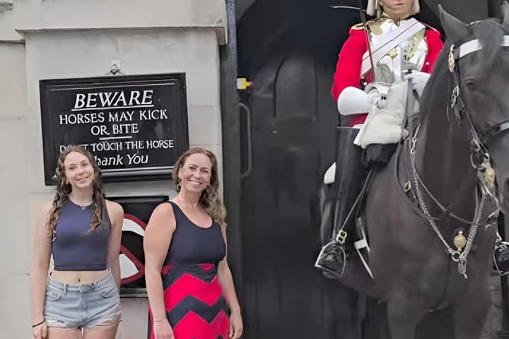 Westminster Parliament and Palaces Walking Tour in London