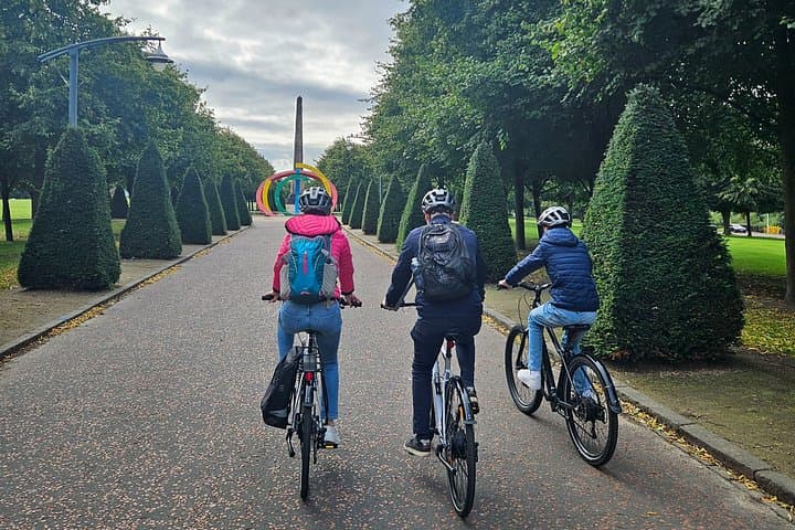 Glasgow Small Group E Bike Tour: Highlights & Hidden Corners