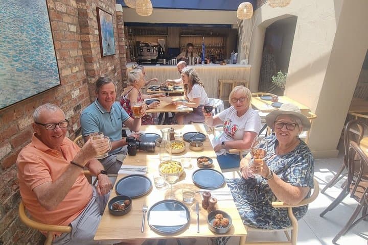 The Full Feast walking & tasting tour in Beverley