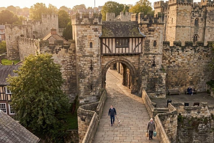 Customizable Newcastle Private Sightseeing Tour