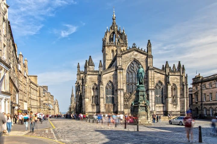 Mary Queen of Scots’ Edinburgh: A History Hit Audio Tour