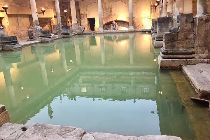 Private Guided Day Tour to Bath from London