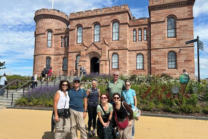 Inverness City Highlights Walking Tour with Local Guide
