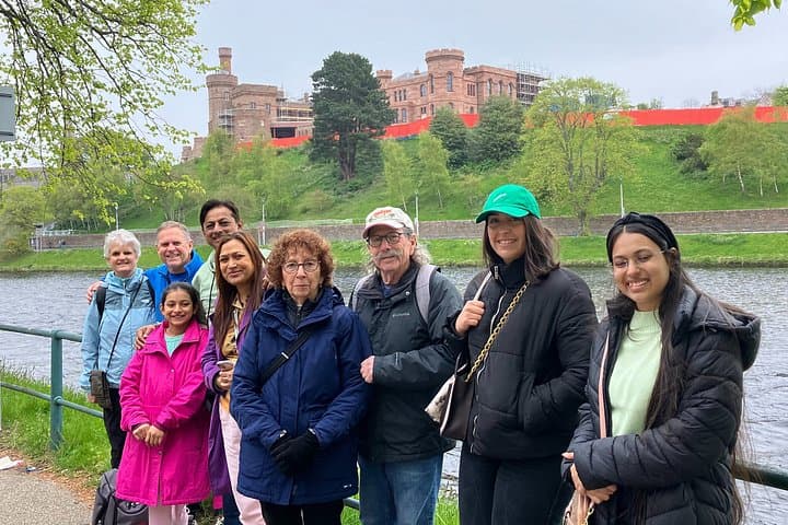 Inverness City Highlights Walking Tour with Local Guide