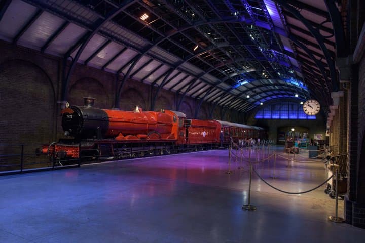 Warner Bros. Studio Tour and Thames River Sightseeing Cruise