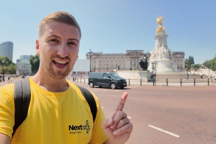 Westminster Parliament and Palaces Walking Tour in London