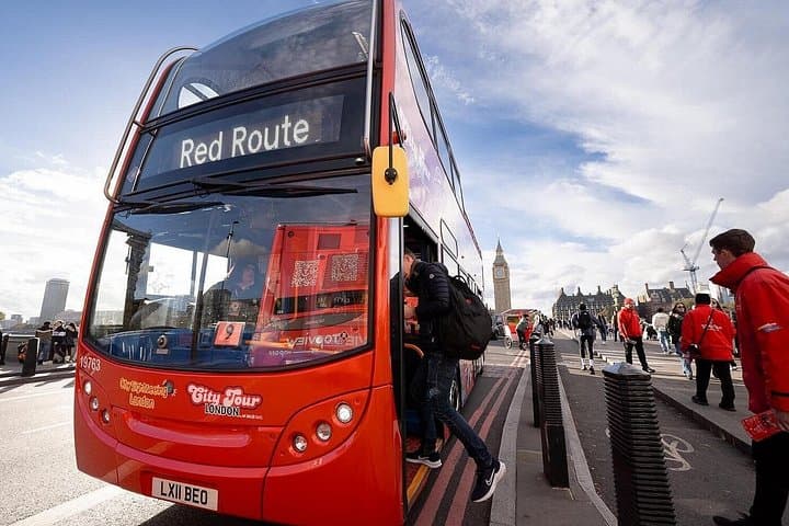 London City Sightseeing Hop-On Hop-Off Bus + Thames River Cruise