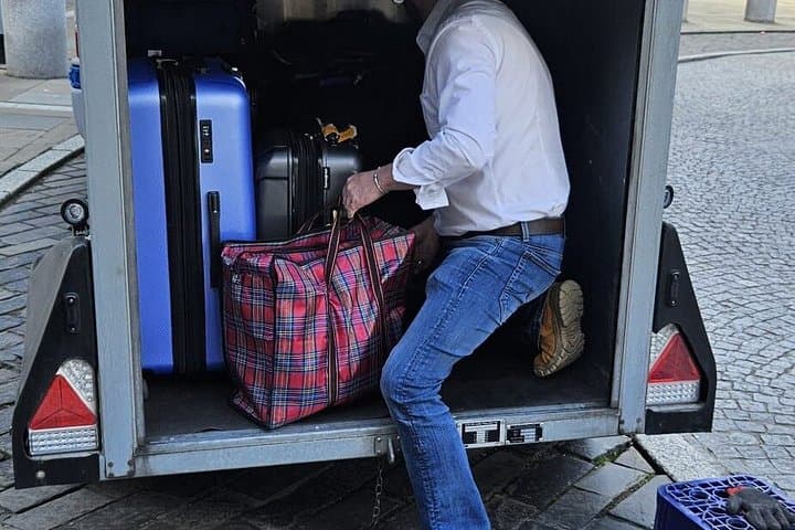 Transport from Belfast to Dublin Airport for up to 16 passengers