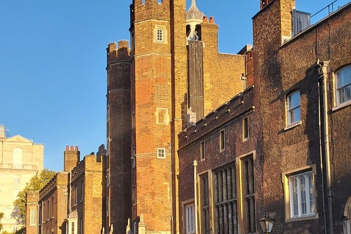 Luxury Walking Tour of St James's
