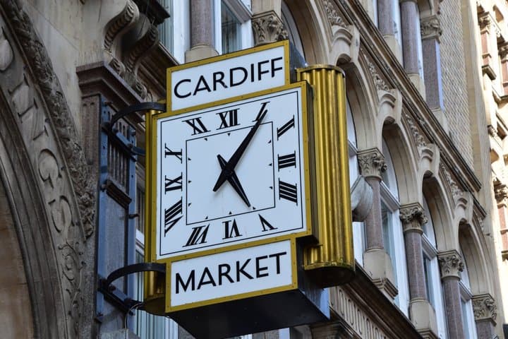 Cardiff Private Half-Day Walking Tour