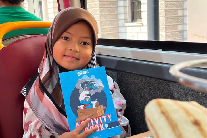 London: The Smurfs Afternoon Tea Bus Tour Party Adventure