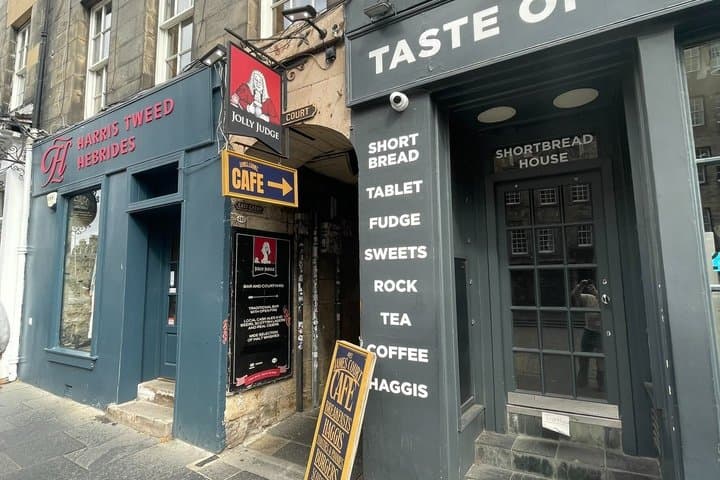Private Edinburgh Royal Mile and Old Town Walking Tour