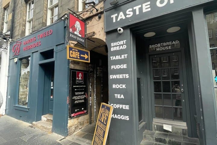 Private Edinburgh Royal Mile and Old Town Walking Tour