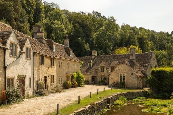 Cotswolds Private Day Tour with Chauffeur