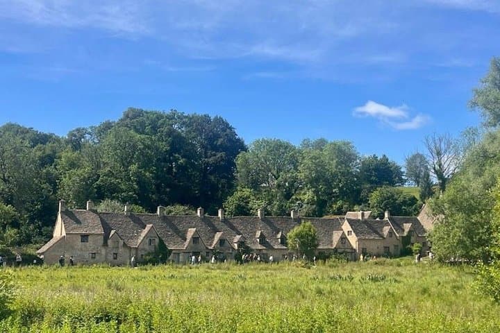 Cotswolds Private Day Tour with Chauffeur