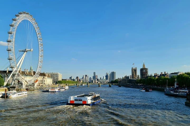 Private Driver Guided London Tour