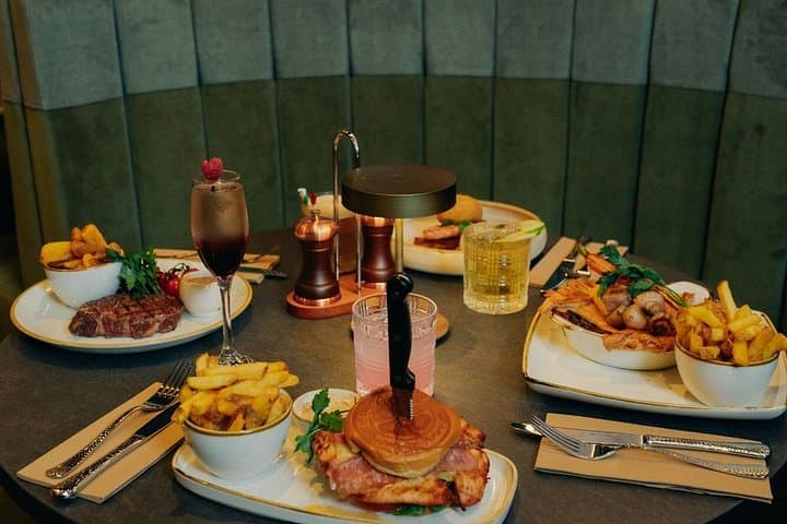 Celtic Park Tour & Dine Package