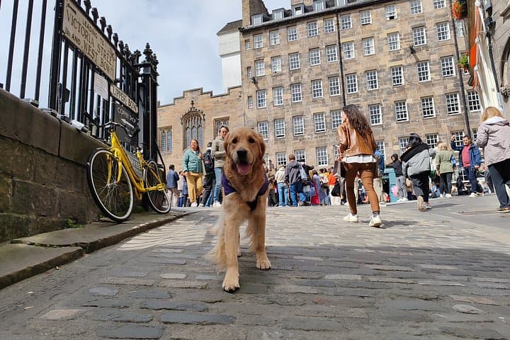 Edinburgh Storytelling Walk Makars Court to Scott Monument
