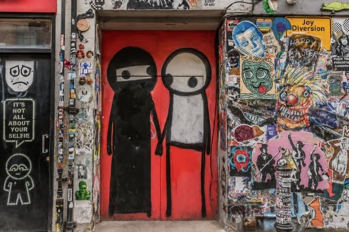 The Brick Lane Experience From Murder to Murals
