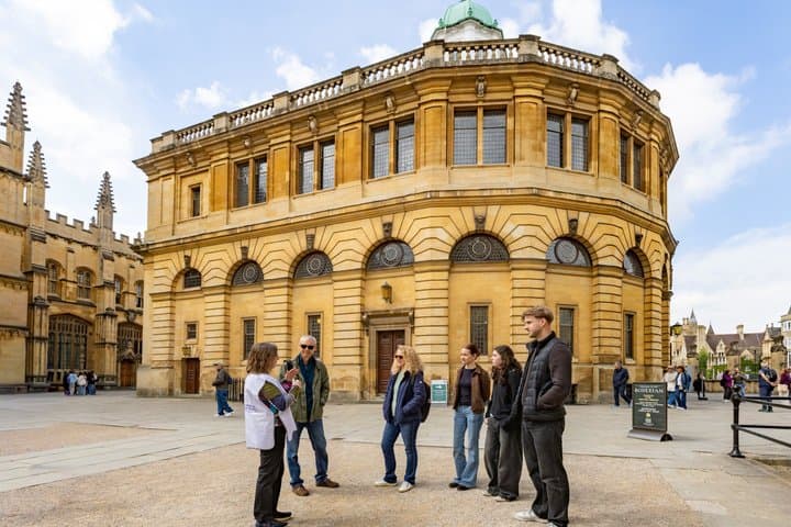 Oxford Past & Present Private Walking Tour