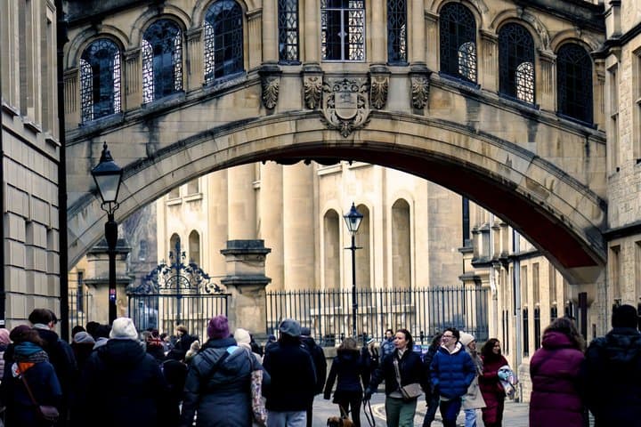 Private Tour to Stonehenge and Oxford
