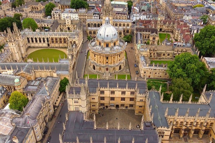 Windsor Castle and Oxford Small Group Tour