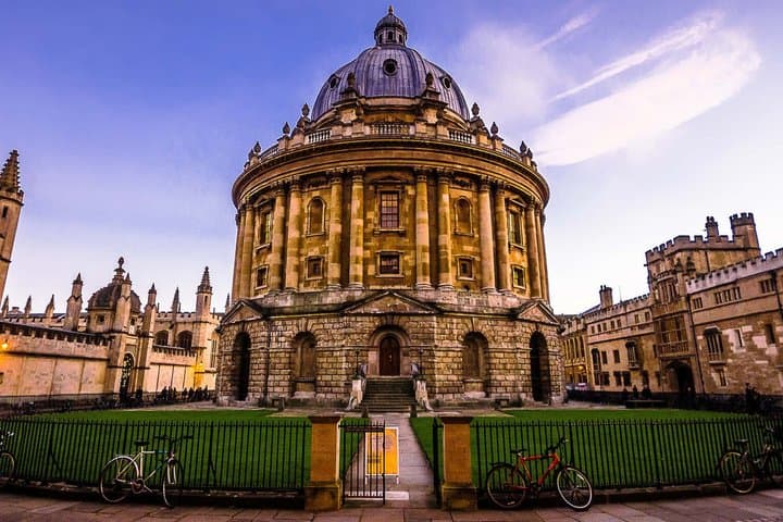 Private Tour of Oxford in English
