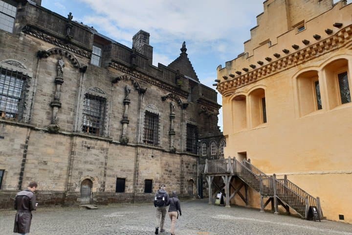 Wallace monument, Stirling Castle, Linlithgow Palace Private Tour