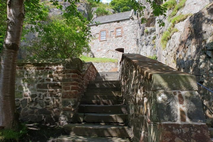 Loch Lomond, Dumbarton and Stirling Castle, Private Tour