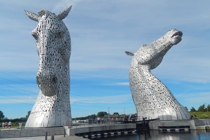 Kelpies, Loch Lomond and Stirling Castle, Private Day Tour