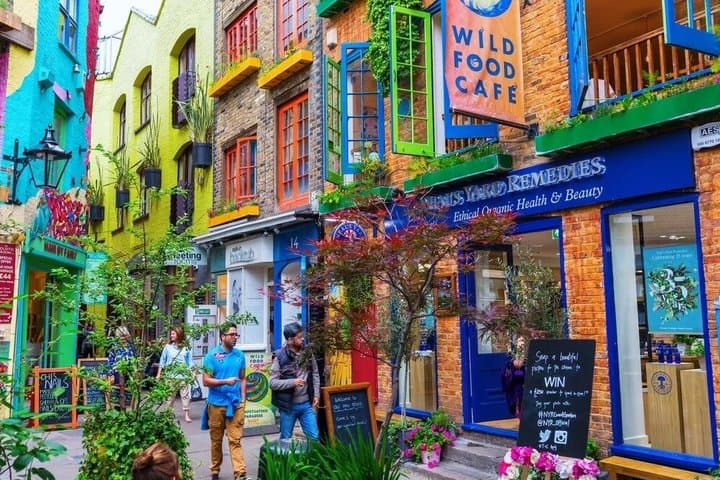 Secret London: Beauty and Architecture Walking Tour