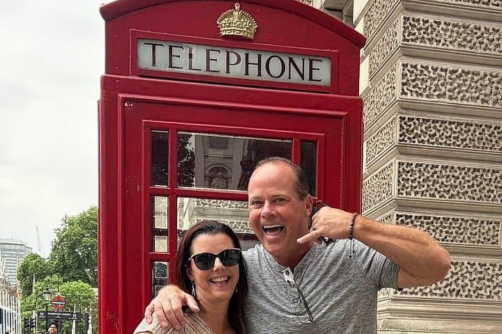 Private Essential London Walking Tour with a Londoner